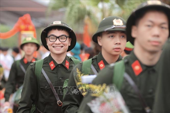 Tân binh tham dự lễ giao, nhận quân năm 2026 tại điểm giao nhận quân số 06: Ban chỉ huy PTkV4 - Gia Lâm. Ảnh: Minh Quyết - TTXVN