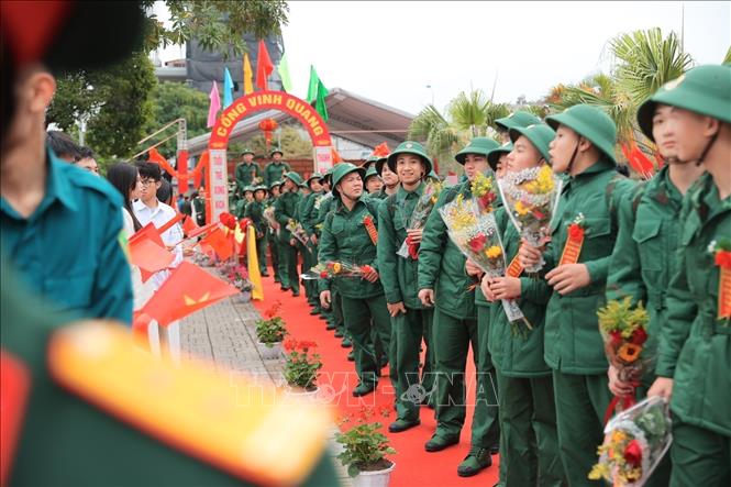 Tân binh tham dự lễ giao, nhận quân năm 2026 tại điểm giao nhận quân số 06: Ban chỉ huy PTkV4 - Gia Lâm. Ảnh: Minh Quyết - TTXVN