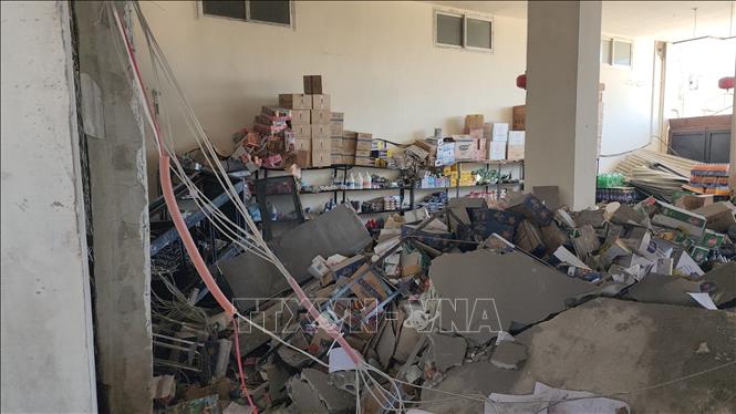 Cảnh đổ nát sau cuộc không kích của Israel tại Dibbine, Liban, ngày 3/3/2026. Ảnh: THX/TTXVN