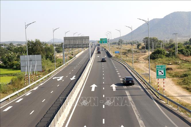 Cao tốc Vĩnh Hảo – Phan Thiết bắt đầu tổ chức thu phí từ 22 giờ 00 phút ngày 2/3/2026. Ảnh: Nguyễn Thanh - TTXVN