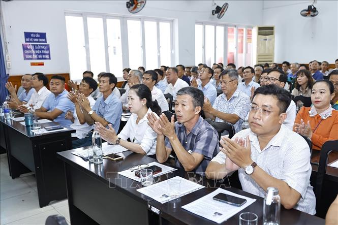 Cử tri xã Đông Thạnh, TP Hồ Chí Minh dự hội nghị. Ảnh: Doãn Tấn - TTXVN