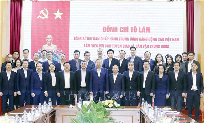 Tổng Bí thư Tô Lâm và các đại biểu. Ảnh: Thống Nhất – TTXVN