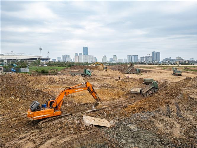 Dự án Hồ điều hòa Phú Đô được kỳ vọng sẽ đóng vai trò then chốt trong việc điều tiết mực nước và tăng cường khả năng trữ nước khi có mưa lớn. Ảnh: Lê Đông - TTXVN