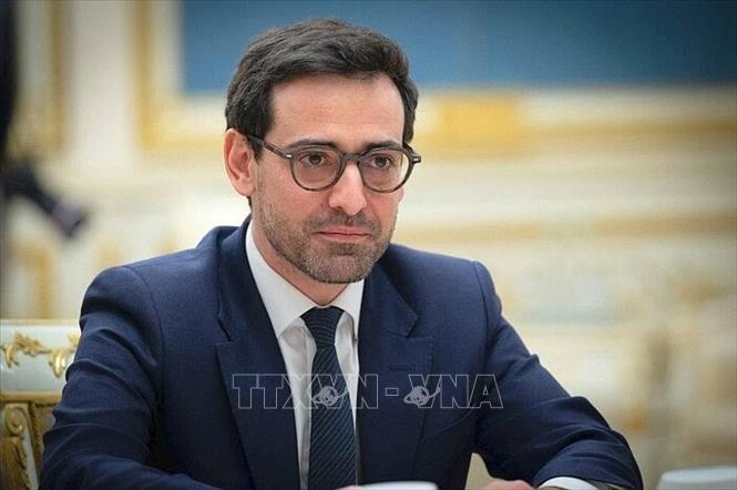 Phó Chủ tịch điều hành phụ trách Thịnh vượng và chiến lược công nghiệp của EC Stephane Sejourne nhấn mạnh: “Bất kỳ đe dọa nào nhằm vào một quốc gia thành viên đều mặc nhiên là đe dọa đối với toàn bộ EU”. Ảnh: IRNA/TTXVN