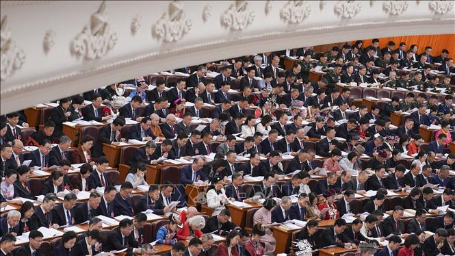 Quang cảnh lễ khai mạc kỳ họp thứ tư Đại hội Đại biểu Nhân dân toàn quốc (Nhân đại - tức Quốc hội) Trung Quốc khóa XIV ở Bắc Kinh, ngày 5/3/2026. Ảnh: THX/TTXVN