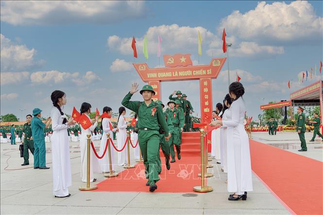 Các tân binh sẵn sàng lên đường làm nhiệm vụ. Ảnh: TTXVN phát