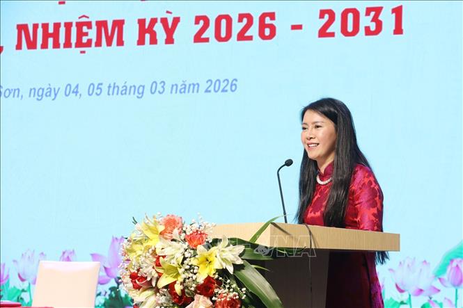 Phó Bí thư Tỉnh ủy Lạng Sơn Đoàn Thu Hà phát biểu tại Đại hội. Ảnh: Anh Tuấn – TTXVN