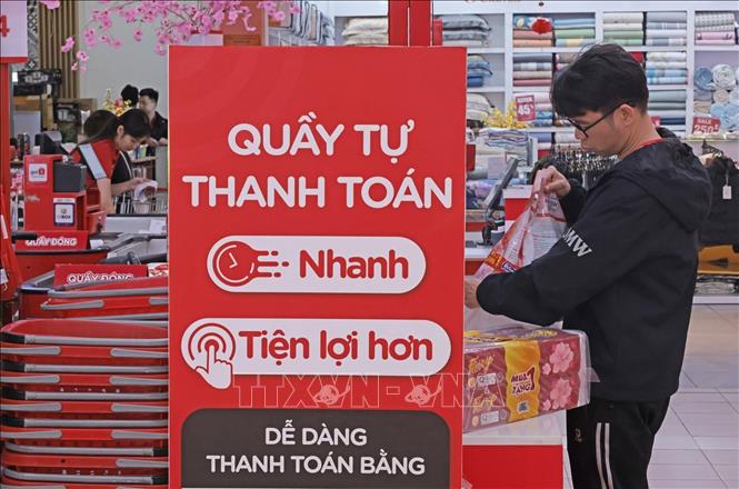 AEON, đơn vị có nhiều giải pháp trong thanh toán không dùng tiền mặt. Ảnh: Trần Việt - TTXVN
