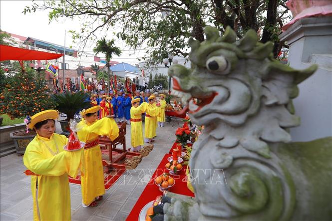 Nghi thức tế lễ trong khuôn khổ lễ hội. Ảnh: Khánh Hoà - TTXVN