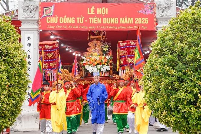 Lễ hội tại làng Chử Xá (Hà Nội) là minh chứng sống động cho nỗ lực bảo tồn và phát huy giá trị di sản phi vật thể quốc gia. Ảnh: Khánh Hoà - TTXVN