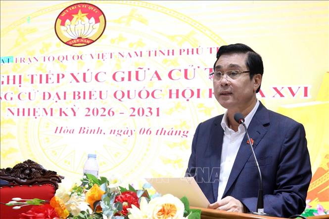 Phó Chủ tịch Hiệp hội Doanh nghiệp nhỏ và vừa Việt Nam, Chủ tịch Hội Doanh nhân tỉnh Phú Thọ, đại biểu Quốc hội khóa XV Nguyễn Cao Sơn phát biểu trước cử tri. Ảnh: Vũ Hà - TTXVN