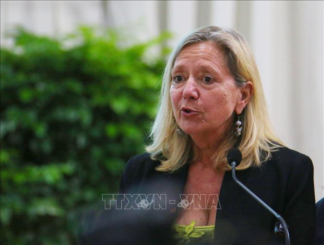 Bà Mariam Sherman, Giám đốc Ngân hàng Thế giới tại Việt Nam, Lào và Campuchia phát biểu tại hội nghị. Ảnh: Duy Khương – TTXVN