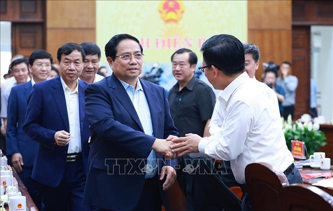Thủ tướng Phạm Minh Chính làm việc với lãnh đạo tỉnh Điện Biên về tình hình phát triển kinh tế - xã hội. Ảnh: Dương Giang - TTXVN 