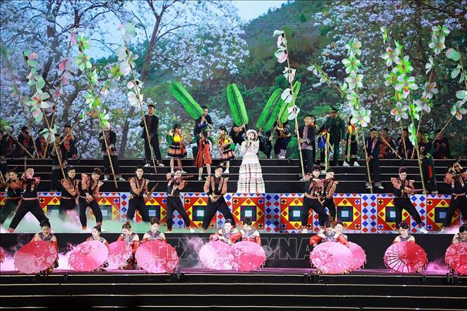 Chương trình nghệ thuật khai mạc Lễ hội Hoa Ban năm 2026 với chủ đề “Hoa Ban - Khát vọng Điện Biên”. Ảnh: Dương Giang - TTXVN
