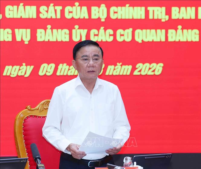 Đồng chí Trần Cẩm Tú, Ủy viên Bộ Chính trị, Thường trực Ban Bí thư, Bí thư Đảng ủy các cơ quan Đảng Trung ương phát biểu tại hội nghị. Ảnh: Phương Hoa - TTXVN