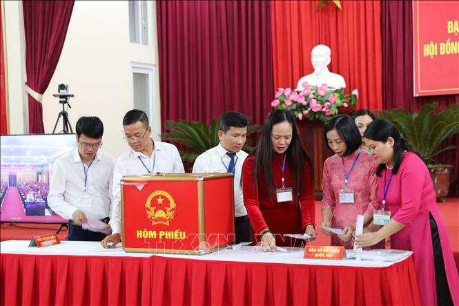 Triển khai diễn tập công tác kiểm phiếu tại điểm vận hành bầu cử mẫu số 58, Nhà văn hóa tổ dân phố Bình Minh, phường Hạc Thành, tỉnh Thanh Hóa. Ảnh: Khiếu Thị Tư-TTXVN