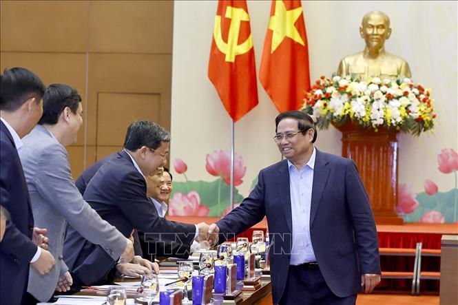 Thủ tướng Chính phủ Phạm Minh Chính với đại biểu. Ảnh: Doãn Tấn - TTXVN