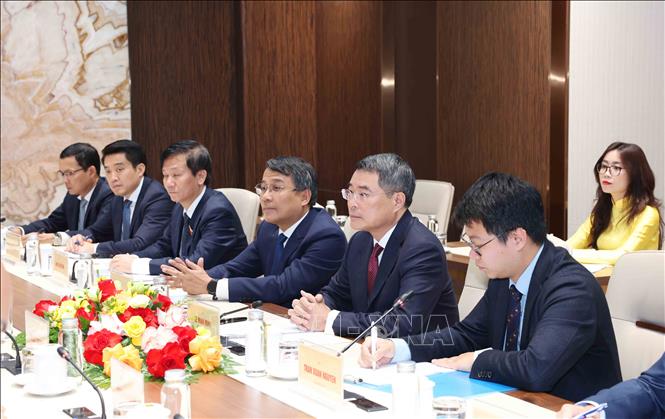 Trưởng Ban Tổ chức Trung ương Lê Minh Hưng tiếp Cố vấn đặc biệt Liên minh Nghị sĩ hữu nghị Nhật - Việt. Ảnh: Phương Hoa - TTXVN