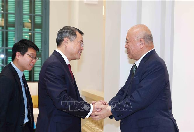 Trưởng Ban Tổ chức Trung ương Lê Minh Hưng tiếp Cố vấn đặc biệt Liên minh Nghị sĩ hữu nghị Nhật - Việt Takebe Tsutomo. Ảnh: Phương Hoa - TTXVN