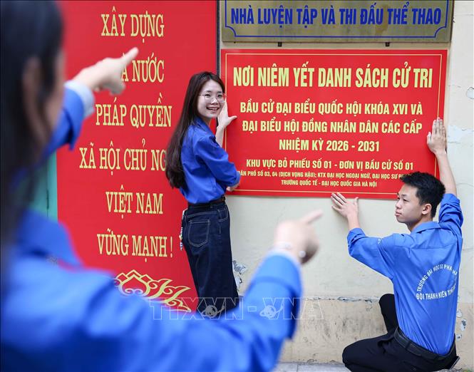 Công tác chuẩn bị tại khu vực bỏ phiếu số 01 (Trường Đại học Sư phạm Hà Nội) đã cơ bản hoàn tất, sẵn sàng cho ngày bầu cử. Ảnh: Thanh Tùng - TTXVN