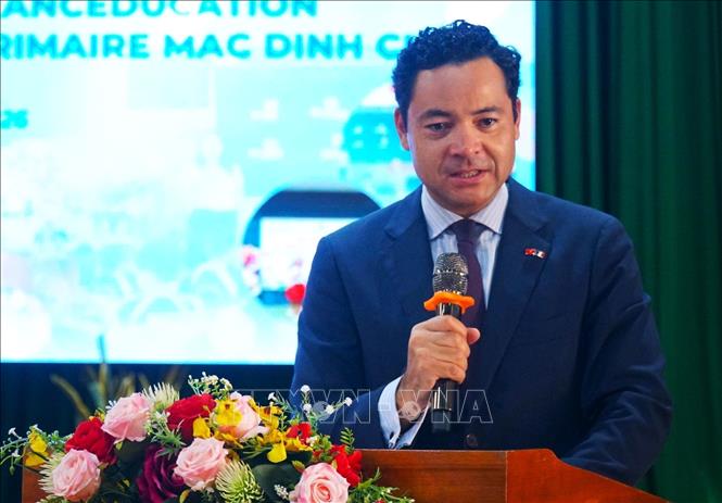 Ông Etienne Ranaivoson, Tổng Lãnh sự Pháp tại Thành phố Hồ Chí Minh phát biểu tại sự kiện. Ảnh: Ánh Tuyết - TTXVN