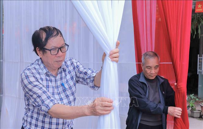 Các điểm bỏ phiếu tại phường Việt Hưng, TP Hà Nội cơ bản đã hoàn tất công tác chuẩn bị, sẵn sàng phục vụ ngày bầu cử. Ảnh: Phan Phương – TTXVN