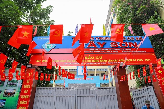 Khu vực bỏ phiếu số 3 của phường Hai Bà Trưng, thành phố Hà Nội được đặt tại Trường THCS Tây Sơn. Ảnh: Khánh Hoà - TTXVN