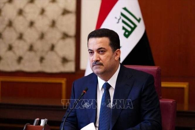 Thủ tướng Iraq al-Sudani (ảnh) nhấn mạnh rằng Iraq cam kết nỗ lực hết sức để chấm dứt chiến tranh, lưu ý đến những hậu quả tiêu cực của xung đột đối với an ninh khu vực. Ông cũng nhắc lại lập trường của Baghdad là không để bị lợi dụng làm bàn đạp nhắm mục tiêu vào bất kỳ quốc gia nào. Ảnh: IRNA/TTXVN