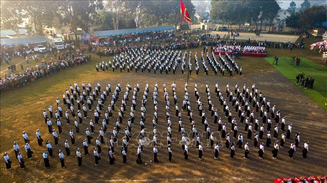 Khai Hạ Mường Bi là lễ hội lớn nhất của dân tộc Mường. Ảnh: Lưu Trọng Đạt - TTXVN 
