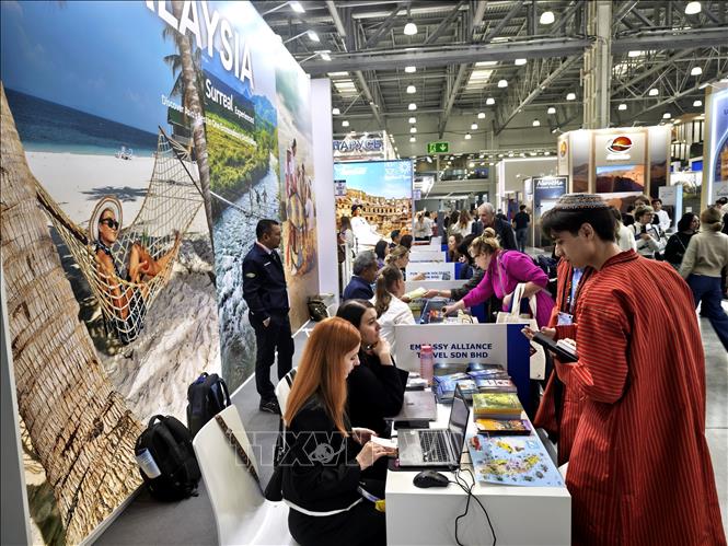 Khách tham quan triển lãm MITT-2026. Ảnh: Tâm Hằng - PV TTXVN tại LB Nga