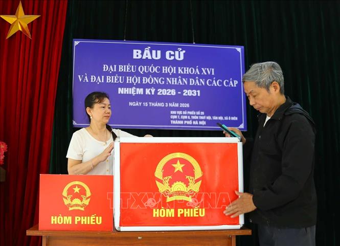 Xã Ô Diên đã chuẩn bị đầy đủ hòm phiếu chính, hòm phiếu phụ, sẵn sàng cho bầu cử. Ảnh: Lan Anh - TTXVN phát