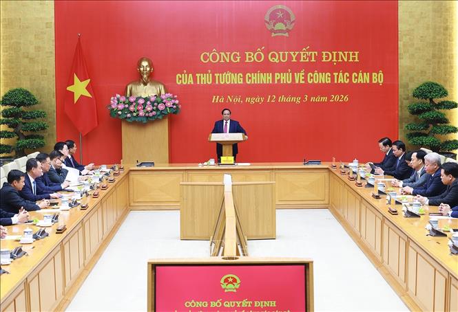 Thủ tướng Phạm Minh Chính phát biểu tại Lễ công bố và trao Quyết định của Thủ tướng Chính phủ về công tác cán bộ. Ảnh: Dương Giang-TTXVN