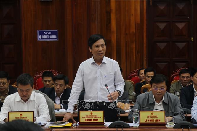 Ông Hoàng Nam, Phó Chủ tịch Thường trực UBND tỉnh Quảng Trị phát biểu tại buổi làm việc. Ảnh: Nguyên Linh – TTXVN