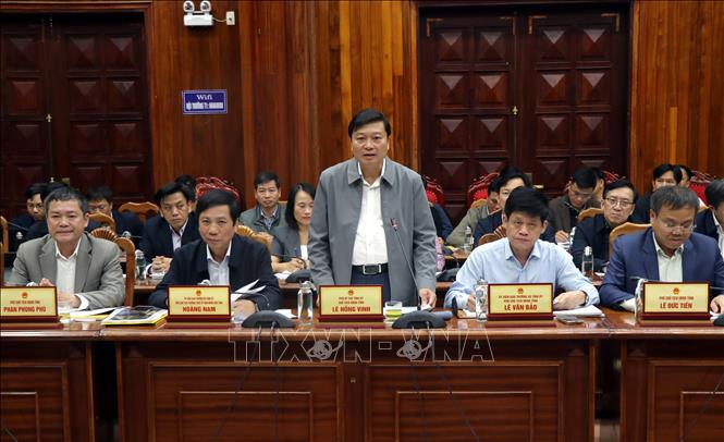 Ông Lê Hồng Vinh, Chủ tịch UBND tỉnh Quảng Trị phát biểu tại buổi làm việc. Ảnh: Nguyên Linh – TTXVN