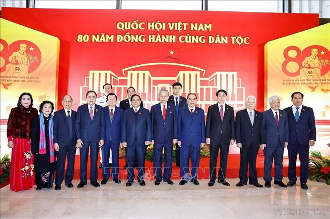 Sáng 6/1/2026, tại Hà Nội, Ban Chấp hành Trung ương Đảng, Quốc hội, Chủ tịch nước, Chính phủ nước Cộng hòa xã hội chủ nghĩa Việt Nam, Ủy ban Trung ương Mặt trận Tổ quốc Việt Nam tổ chức Lễ kỷ niệm 80 năm Ngày Tổng tuyển cử đầu tiên bầu Quốc hội Việt Nam (6/1/1946 - 6/1/2026). Trong ảnh: Tổng Bí thư Tô Lâm cùng các đồng chí lãnh đạo, nguyên lãnh đạo Đảng, Nhà nước dự Lễ kỷ niệm. Ảnh: Doãn Tấn - TTXVN