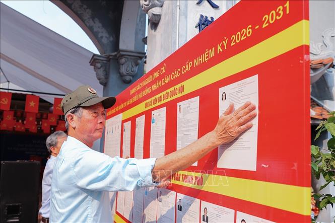 Các điểm bỏ phiếu tại phường Vĩnh Hưng, TP Hà Nội cơ bản đã hoàn tất công tác chuẩn bị, sẵn sàng phục vụ ngày bầu cử. Ảnh: Phạm Tuấn Anh - TTXVN