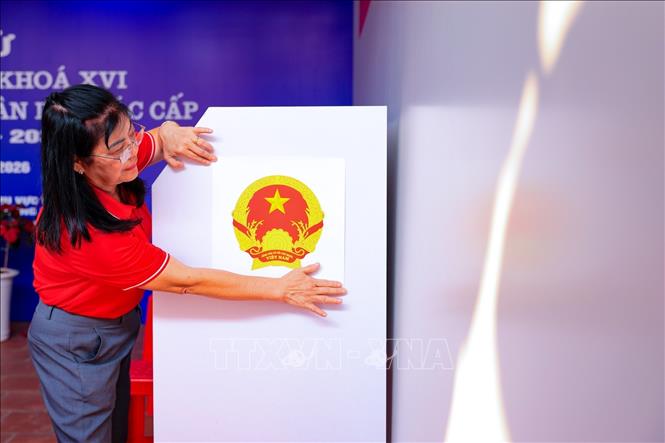 Các điểm bỏ phiếu tại phường Vĩnh Hưng, TP Hà Nội cơ bản đã hoàn tất công tác chuẩn bị, sẵn sàng phục vụ ngày bầu cử. Ảnh: Phạm Tuấn Anh - TTXVN