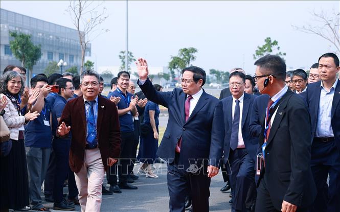 Thủ tướng Phạm Minh Chính dự Lễ khánh thành công trình Trung tâm vũ trụ Việt Nam tại Khu Công nghệ cao Hoà Lạc. Ảnh: Dương Giang-TTXVN
