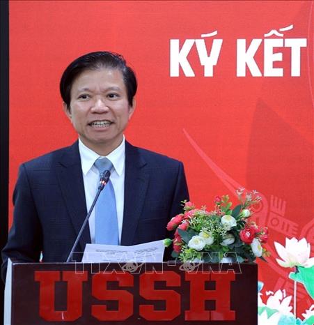 GS. TS Hoàng Anh Tuấn, Hiệu trưởng Trường Đại học Khoa học Xã hội và Nhân văn phát biểu. Ảnh: Tuấn Anh - TTXVN