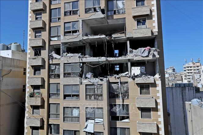 Tòa nhà bị hư hại sau cuộc không kích của Israel xuống Beirut, Liban ngày 11/3/2026. Ảnh: THX/TTXVN