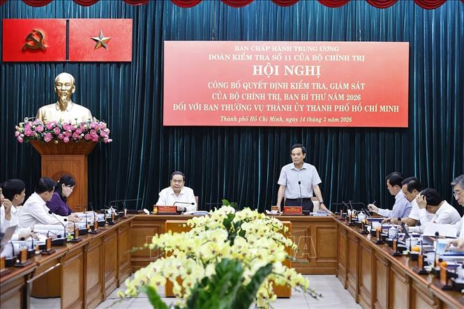 Đồng chí Trần Lưu Quang, Uỷ viên Bộ Chính trị, Bí thư Thành uỷ TP Hồ Chí Minh phát biểu ý kiến. Ảnh: Doãn Tấn – TTXVN