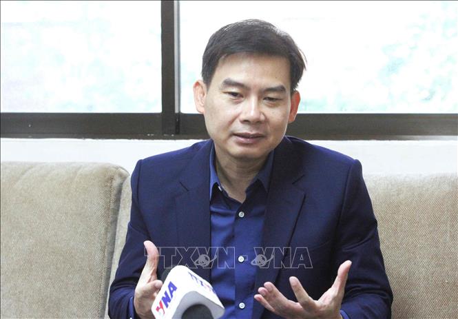 Tiến sĩ Chheang Vannarith, Phó Tổng thư ký kiêm Trưởng nhóm cố vấn của Quốc hội Campuchia, đồng thời là chuyên gia phân tích chính trị - trả lời phỏng vấn TTXVN. Ảnh: Hoàng Minh - PV TTXVN tại Campuchia 