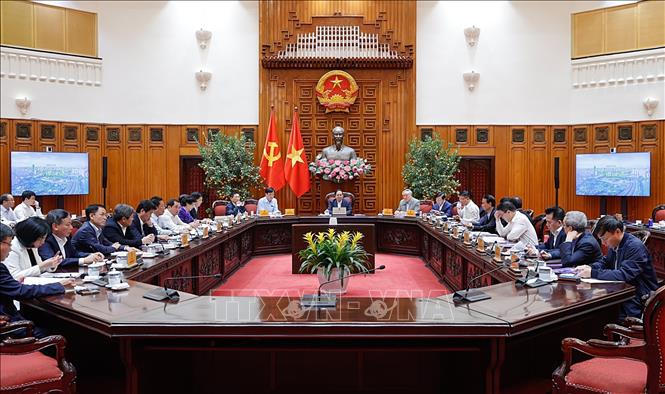 Thường trực Chính phủ làm việc với lãnh đạo thành phố Hà Nội về Quy hoạch tổng thể Thủ đô Hà Nội tầm nhìn 100 năm. Ảnh: Dương Giang - TTXVN 