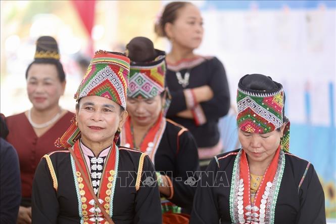 Sự kiện không chỉ thể hiện tinh thần trách nhiệm công dân mà còn cho thấy niềm tin, sự phấn khởi của đồng bào các dân tộc đối với ngày hội lớn của đất nước. Ảnh: Phương Anh/TTXVN phát