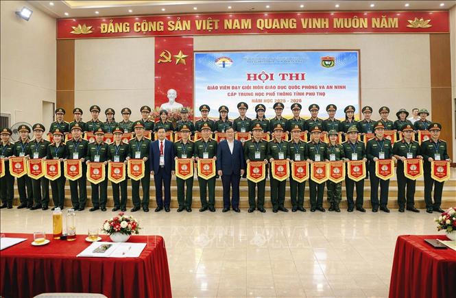 Các giáo viên tham gia Hội thi. Ảnh: Hoàng Hùng – TTXVN