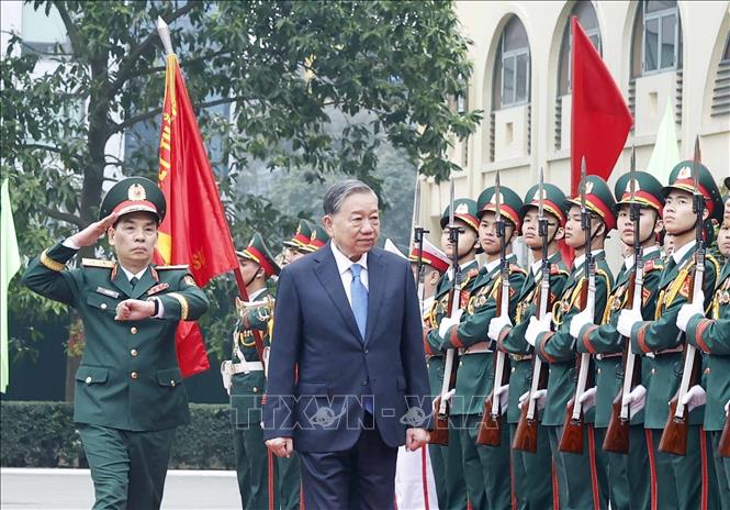 Lễ đón Tổng Bí thư Tô Lâm đến thăm và làm việc với Học viện Kỹ thuật quân sự. Ảnh: Thống Nhất – TTXVN