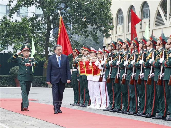 Lễ đón Tổng Bí thư Tô Lâm đến thăm và làm việc với Học viện Kỹ thuật quân sự. Ảnh: Thống Nhất – TTXVN