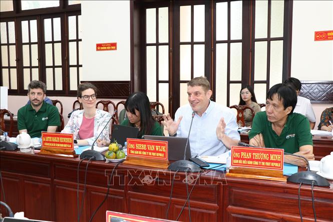 Ông Marteen Siebe Van Wijk, Tổng Giám đốc Công ty TNHH The Fruit Republic Cần Thơ phát biểu tại buổi làm việc. Ảnh: Thanh Hòa- TTXVN