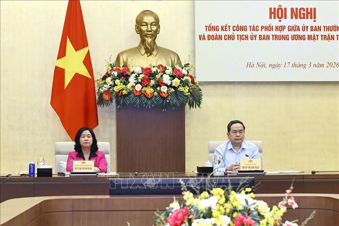 Chủ tịch Quốc hội Trần Thanh Mẫn và Chủ tịch Uỷ ban Trung ương MTTQ Việt Nam Bùi Thị Minh Hoài đồng chủ trì hội nghị. Ảnh: Doãn Tấn - TTXVN