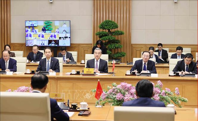 Chinese Minister of Foreign Affairs Wang Yi speaks at the meeting. VNA Photo: An Đăng 